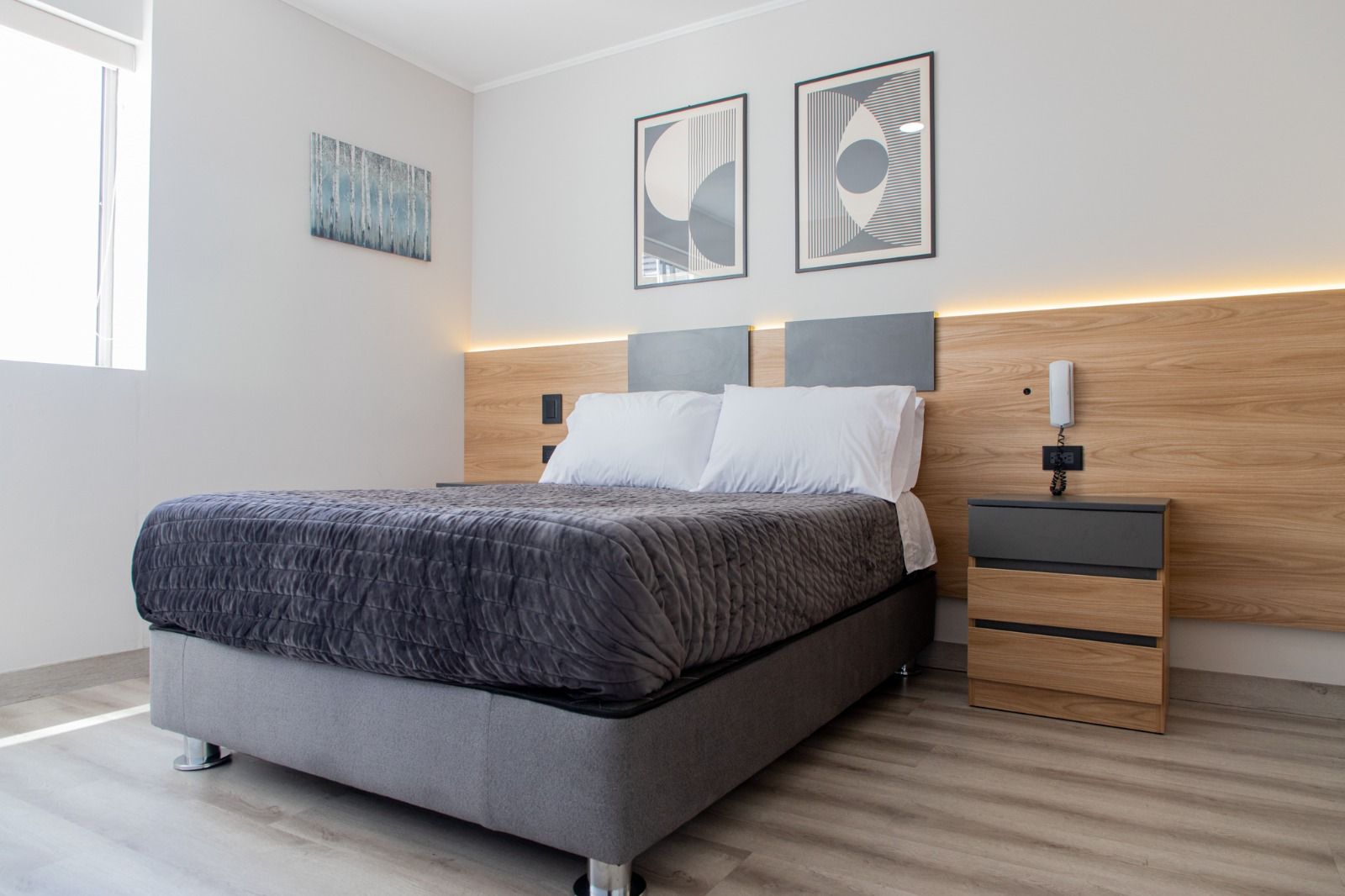 804 Miraflores